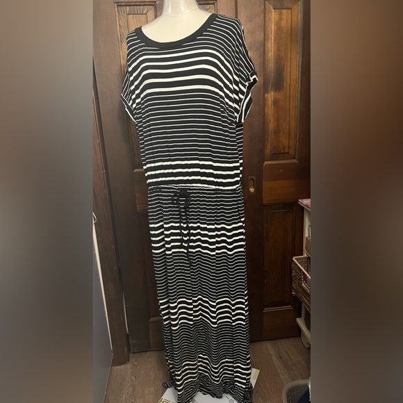 Long Striped Maxi Dress - Picture 1 of 5